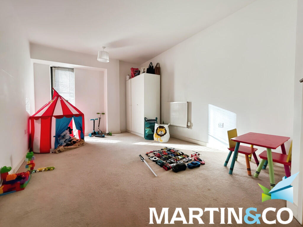 67babc42-IMG-2025...