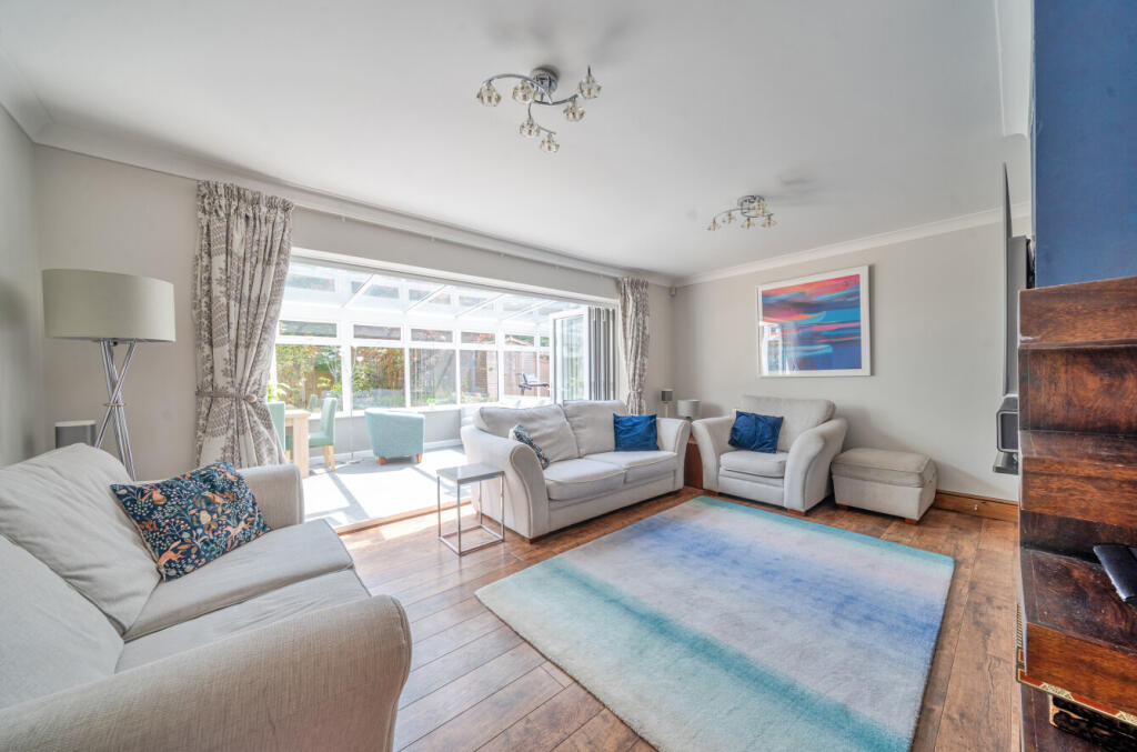 1323962-51-687530...