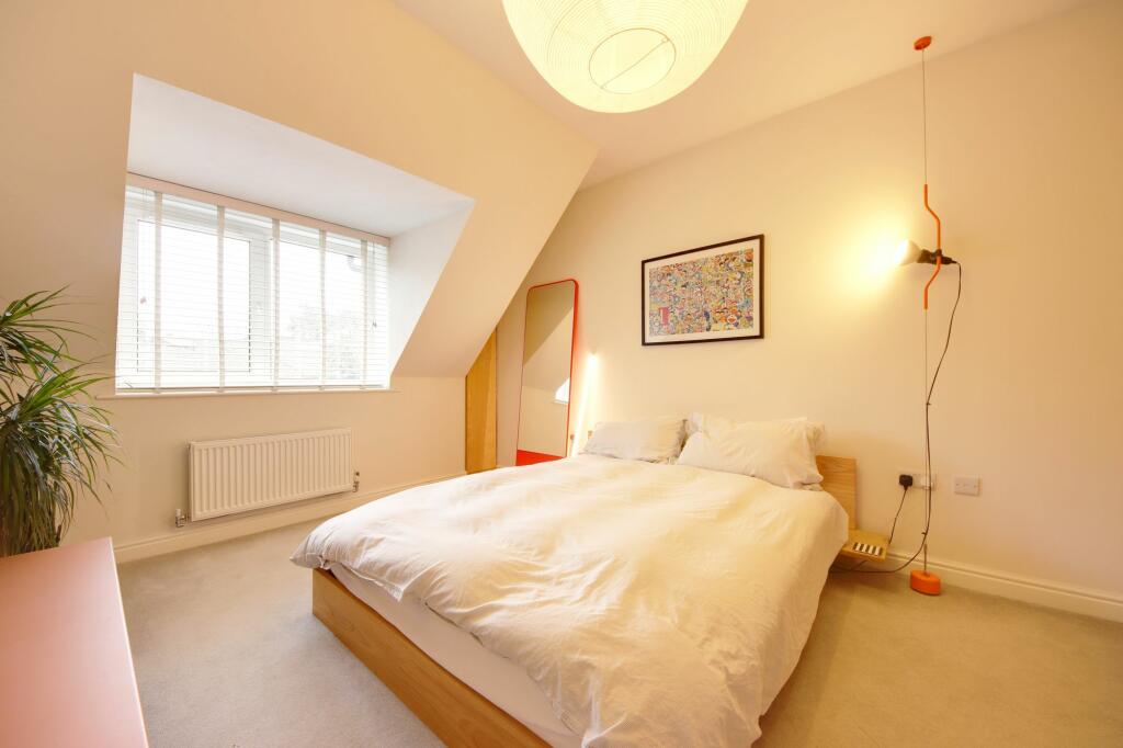 Main bedroom