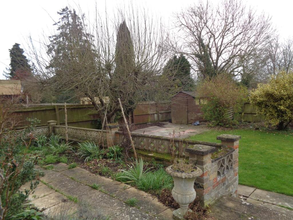 Whitwell Way Garden 