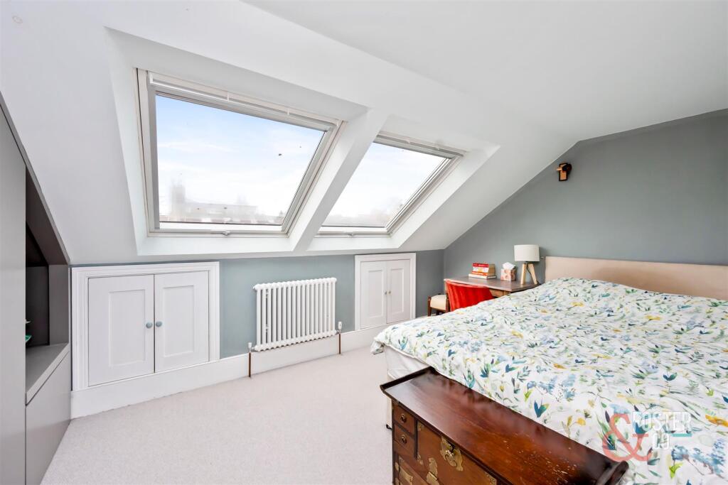 Compton Road, 20-003.JPG