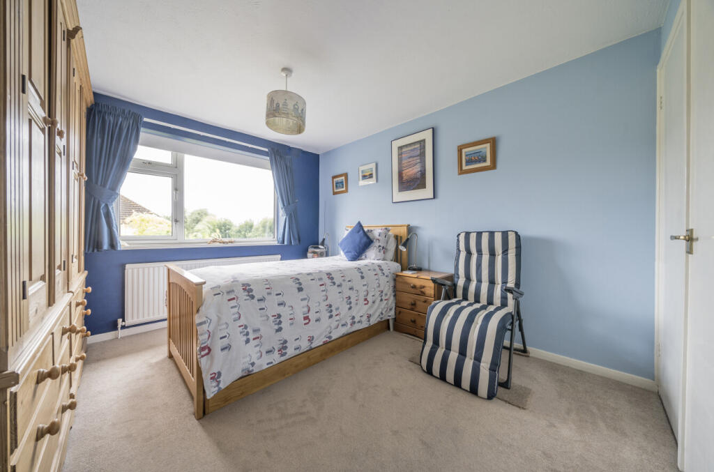 1303458-19-683ed8...