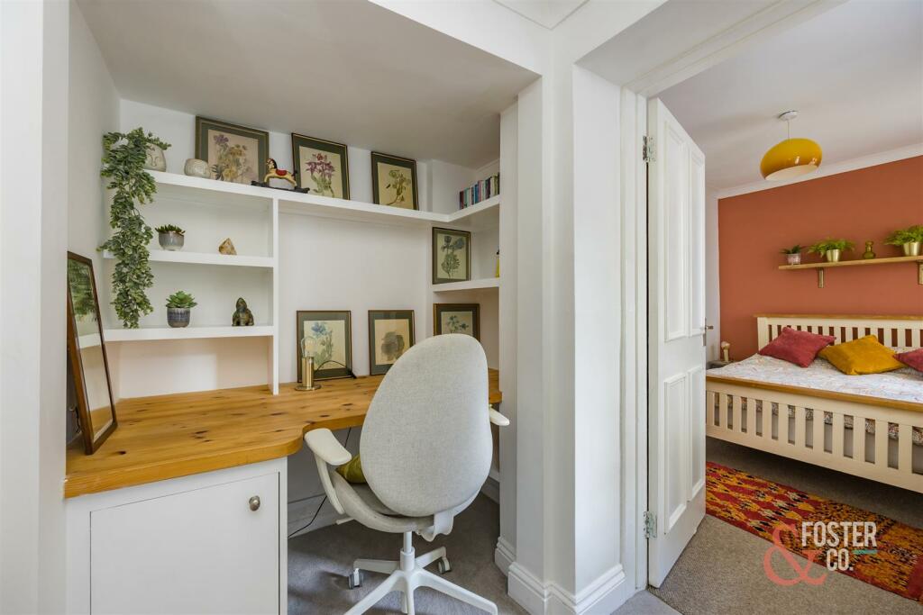 St Aubyns 22, Flat 2-10.JPG