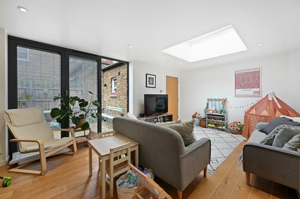 Open Plan Living Area 5.jpg