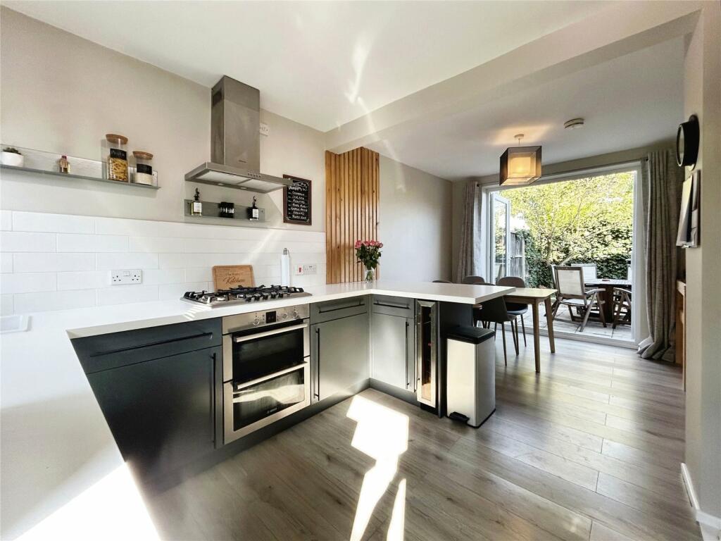 Re Fitted  Kitchen