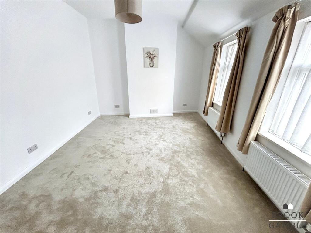 01323 438506