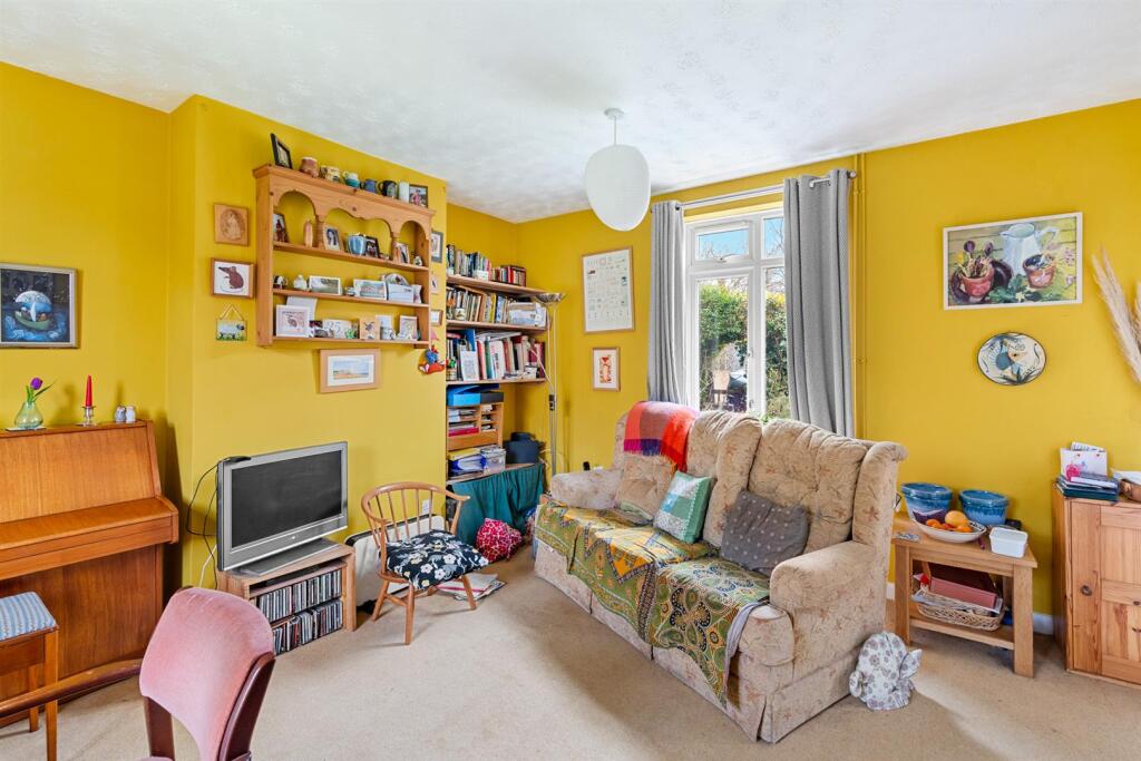 7GuntonRoad-001.jpg