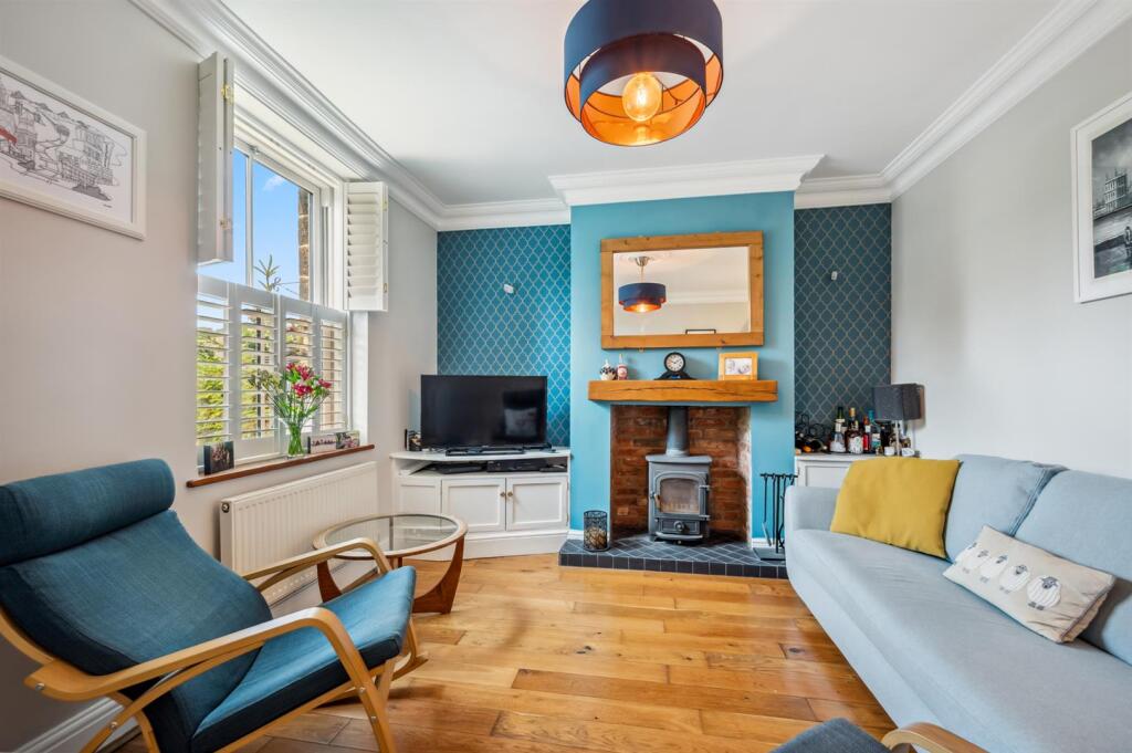 Saxton Mee 2 Fern Royd -0022.jpg