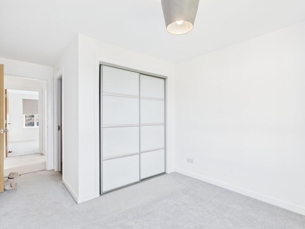 CAM05526G0-PR0039...