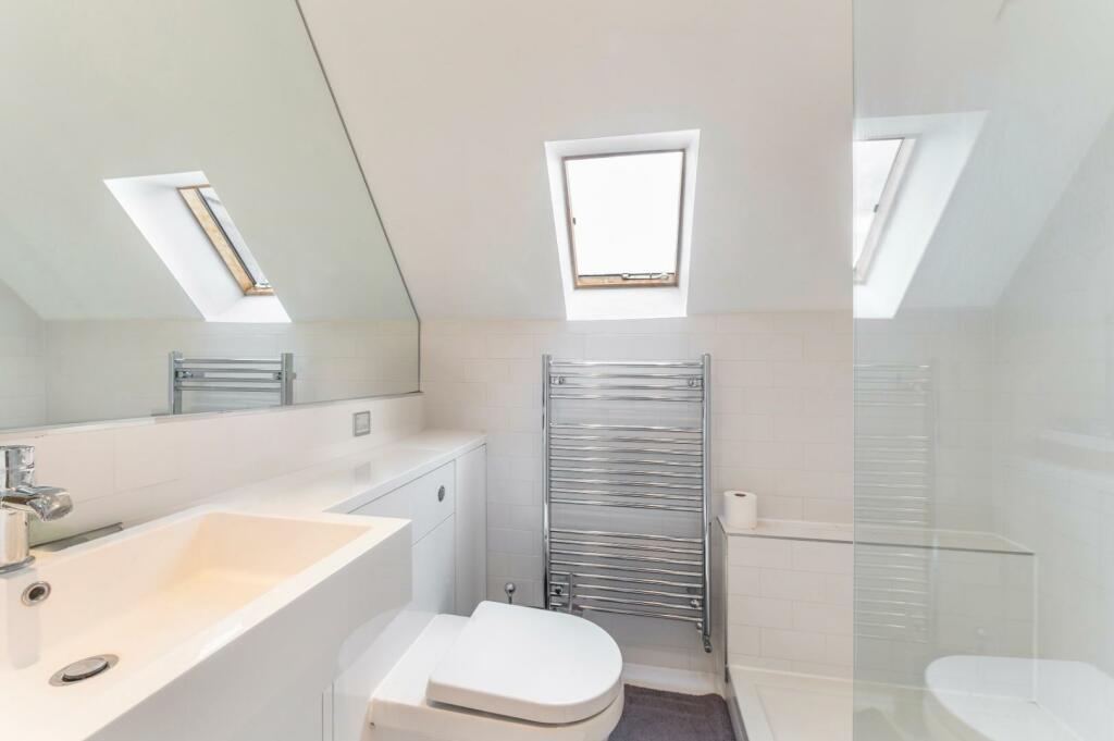 bathroom (2).jpg