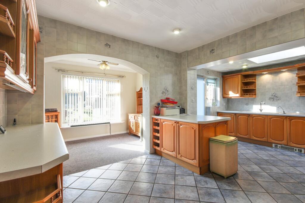 Kitchen-Breakfast Rm