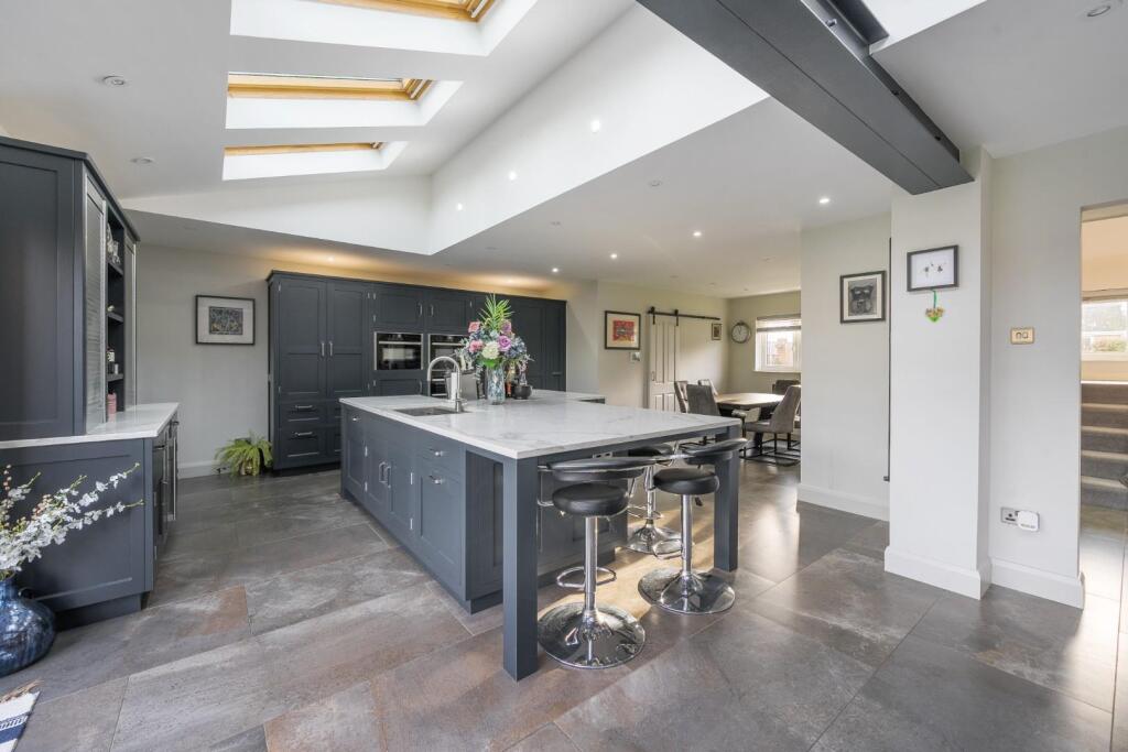 Living/Dining Kitchen