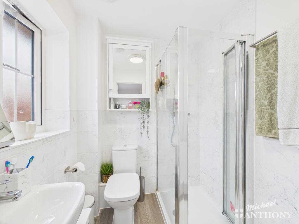 CAM03218G0-PR0790-STILL007