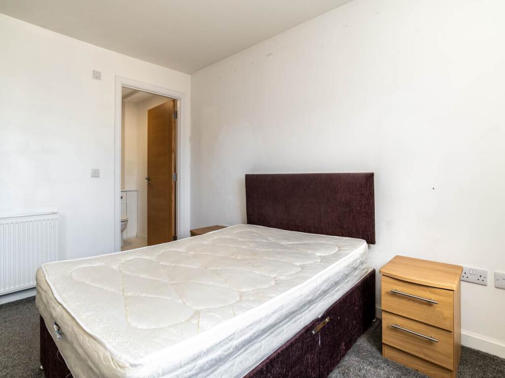 74857_SQFT_5E_Duff_S