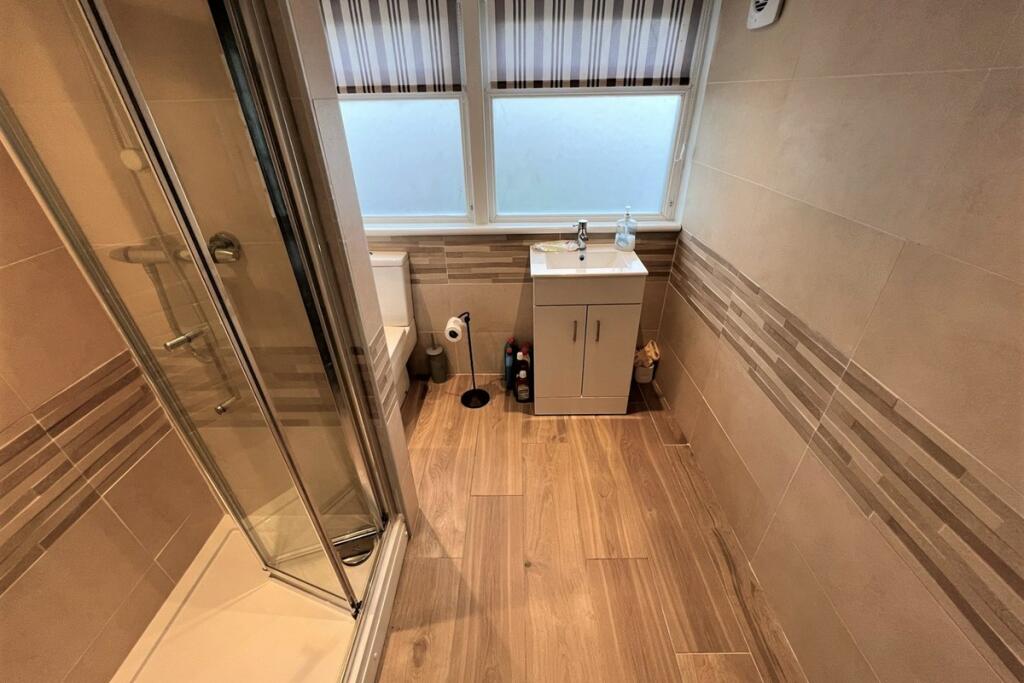 Ground Floor Shower 