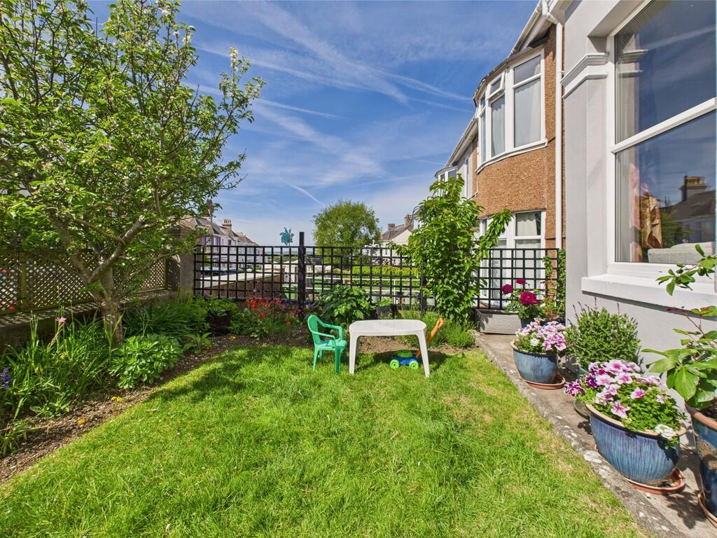 CAM03974G0-PR0140...