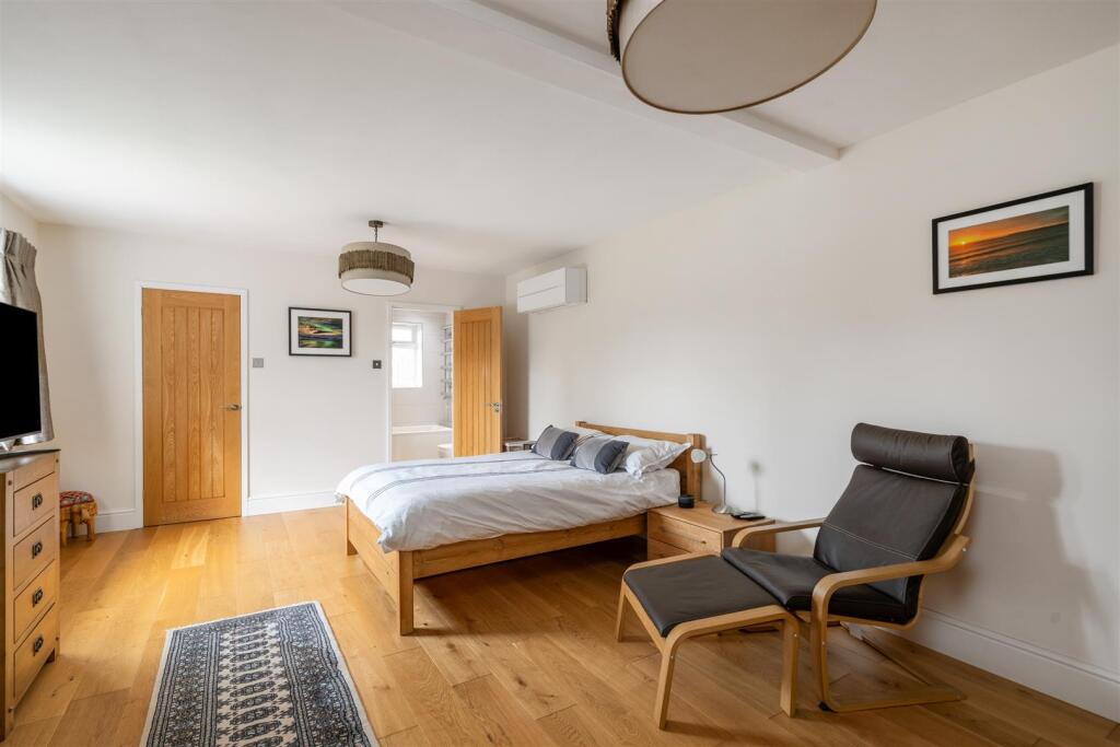 7 Poolfield Drive_14.jpg