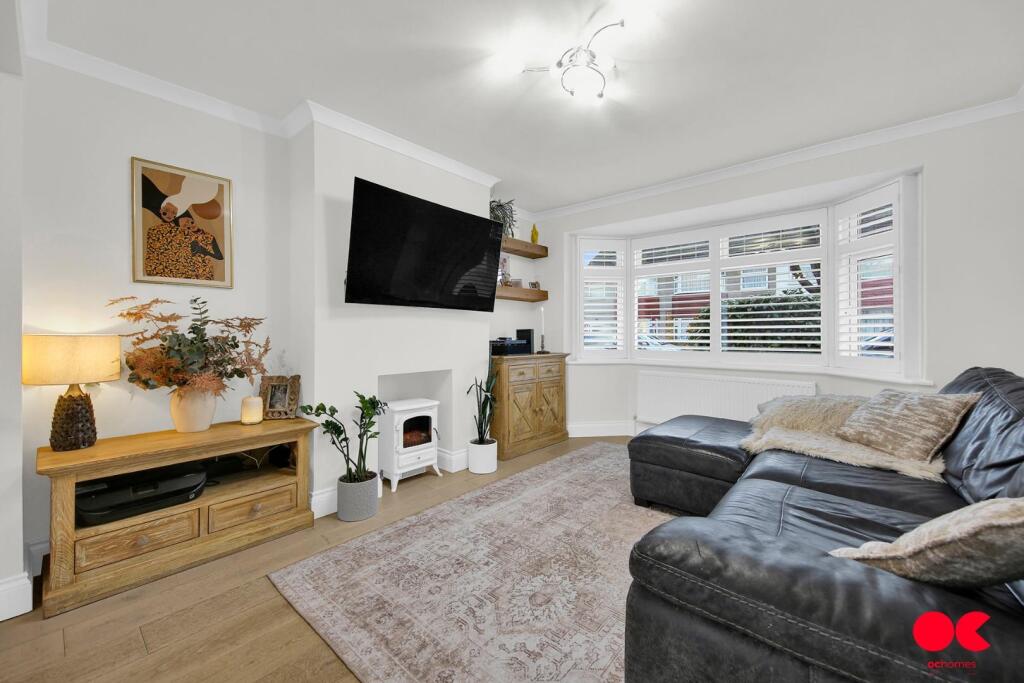 South Hall Drive, Rainham