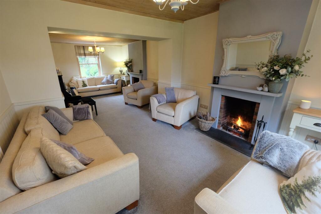 38 Middle Road, Kingswood, Bristol BS15 4XH House 