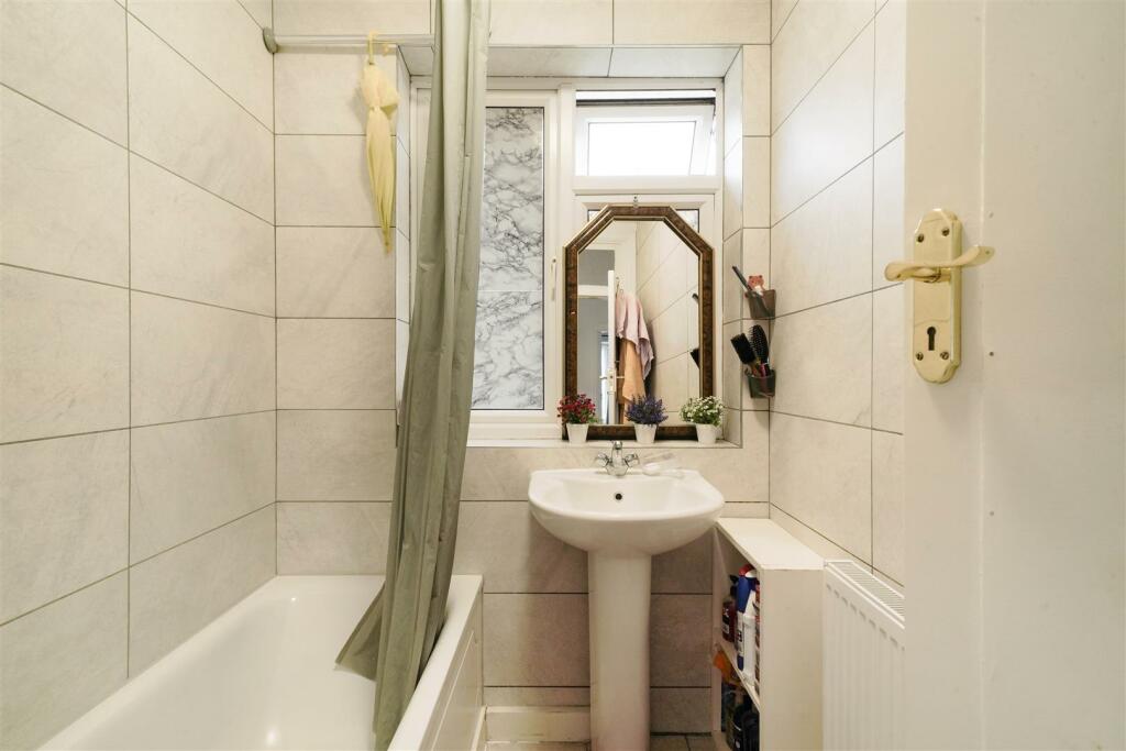 815 Harrow Road - YspYRffUvw1ewXTULvat.jpg