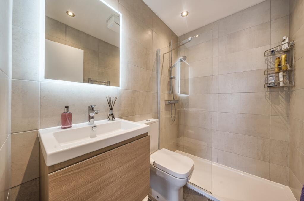 Ensuite Shower Room