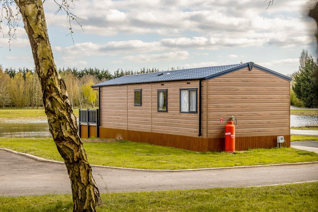 Swan Lake Country Park (Swineshead)-16.jpg