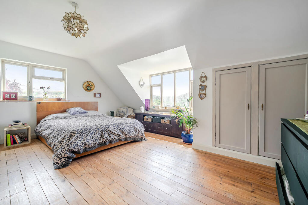 11 resized_1330815-8-6887d2ae261bb