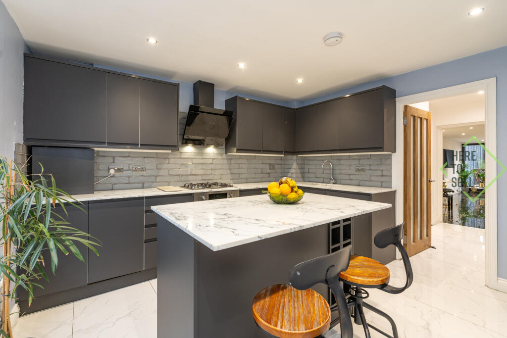 Lodge Lane, Finchley, N12