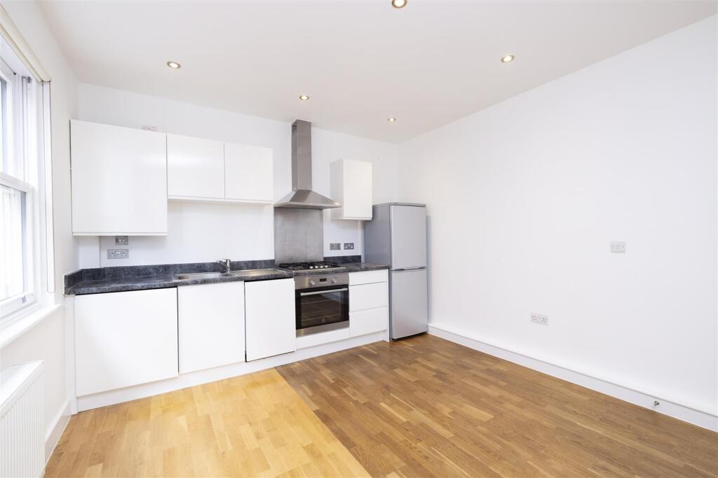 Flat-5-Wallis-House-76-North-Street-Guildford-4.jp