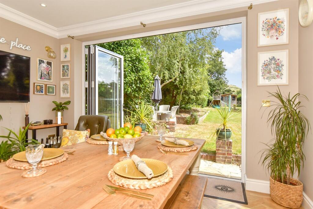 External Lifestyle Photograph