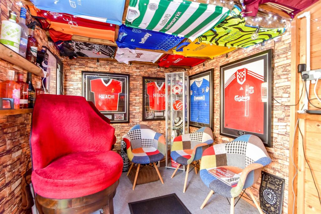 Workshop/Outbuildings