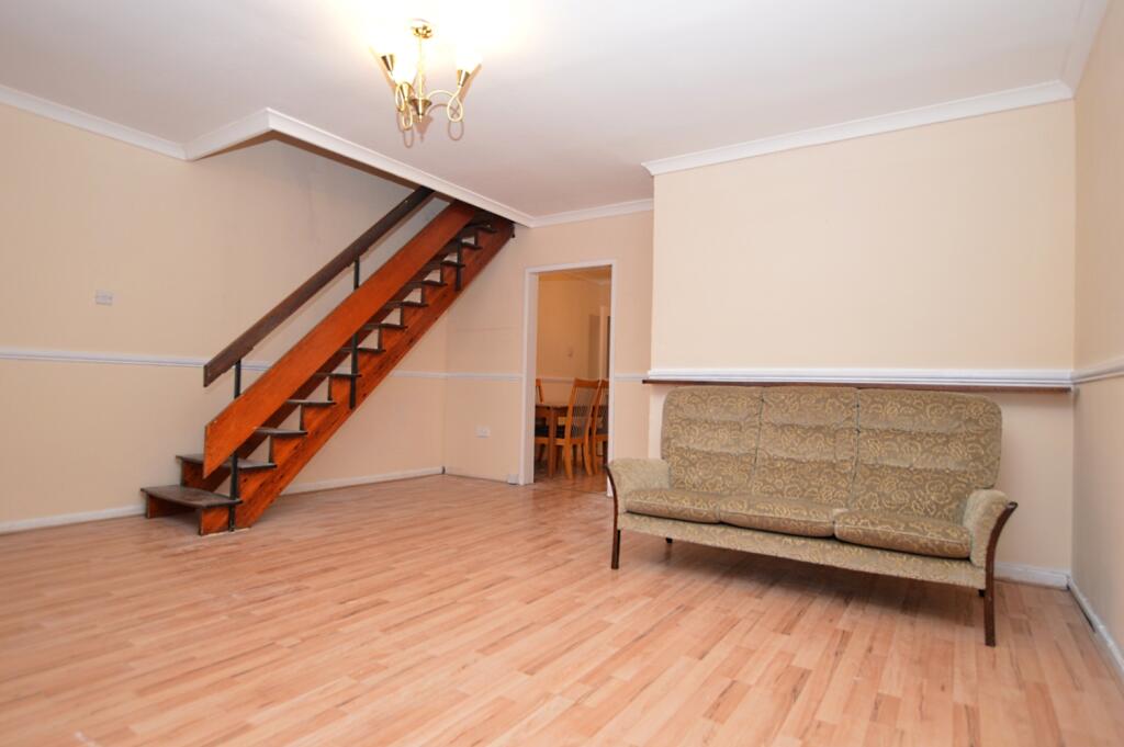 Living Room (2)