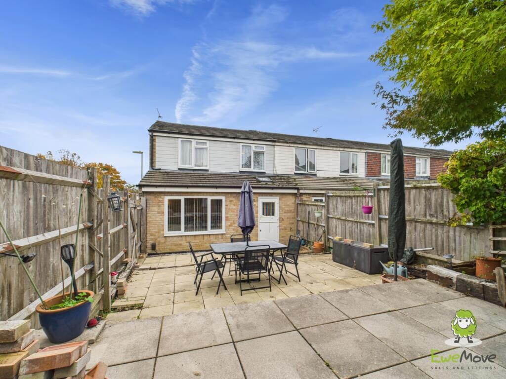 EweMove Estate Agents Basingstoke - Bennet Close