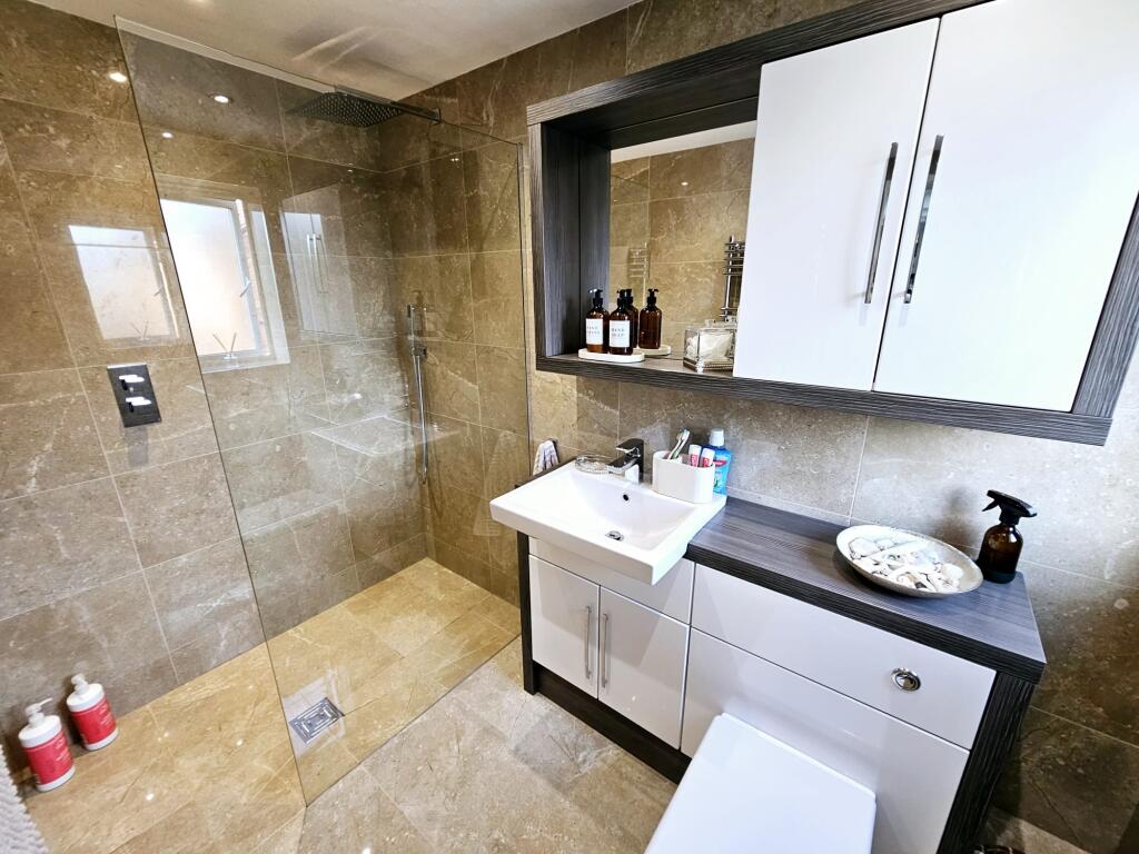 605fbba7-e1d2-46af-92ac-6aec34e41c63