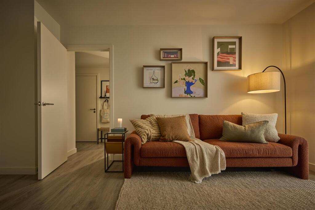 Station Approach, London, N12