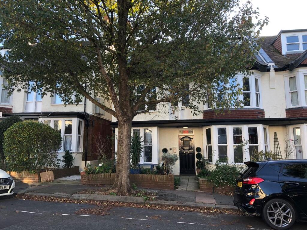 Flat 3, 24 Windlesham Gardens, Brighton, East Sussex, BN1 3AJ
