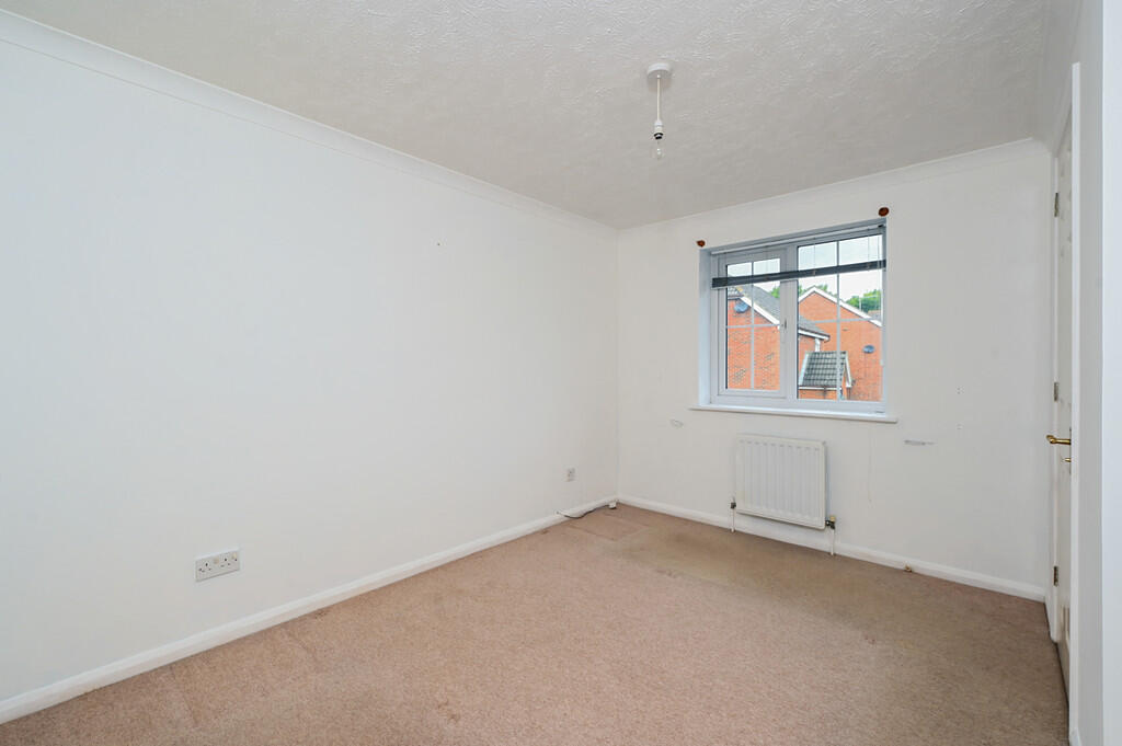 8 Farleys way tn3...