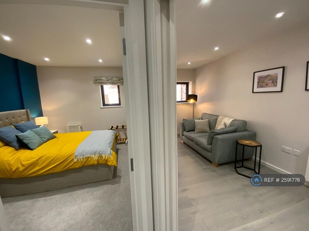 Bedroom &amp; Living Room