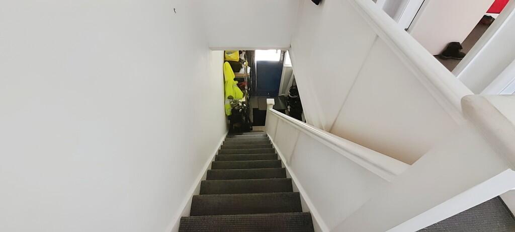 472e4fd4-WhatsApp...