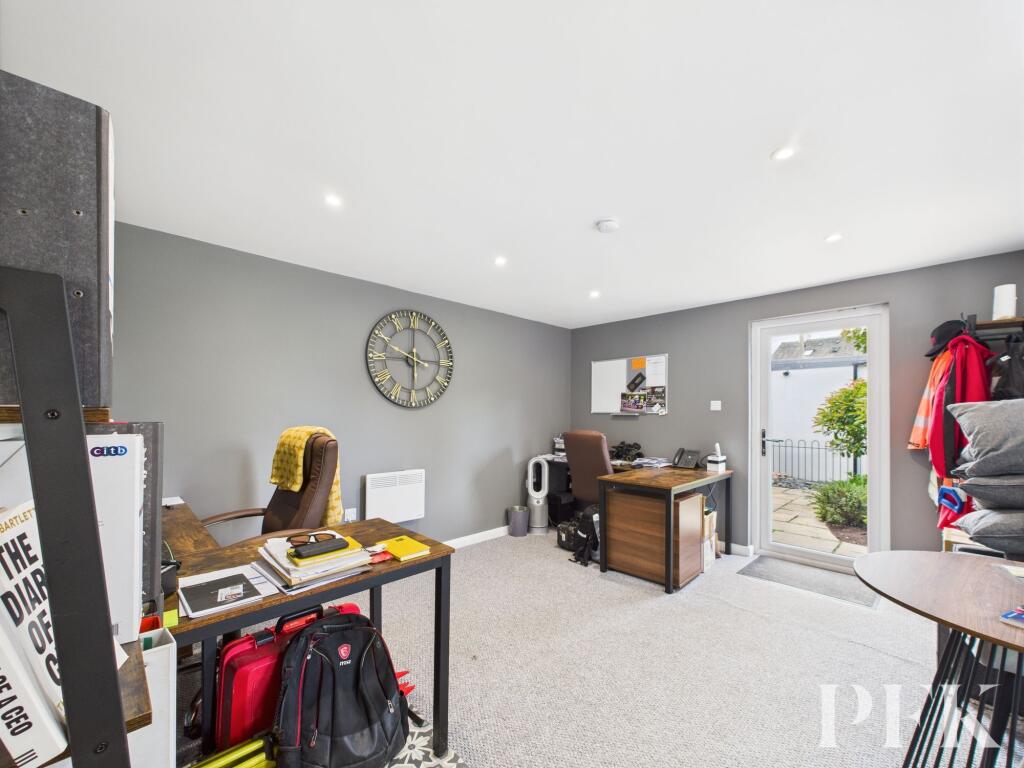 The Office - Garden Room