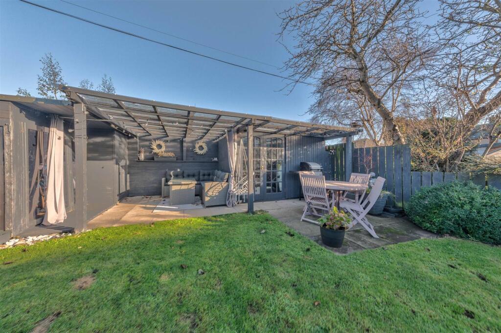 13 St Ninians Road Arbroath-20.JPG