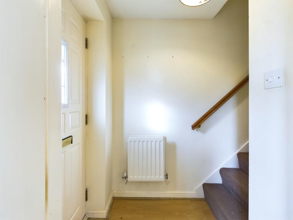 CAM03162G0-PR0180-STILL008