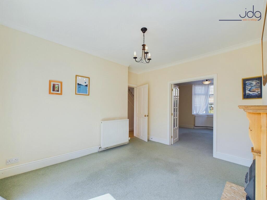 Looking back through to the lounge