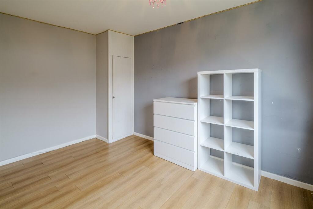 16_m_7small (Large).jpg