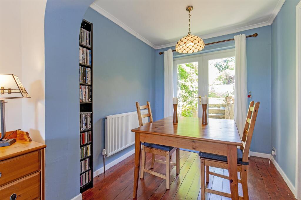 Extended sitting area