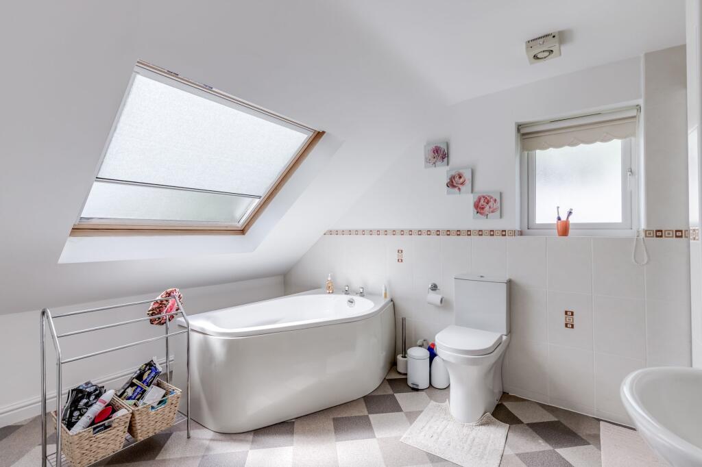 En-suite - Bedroom 3