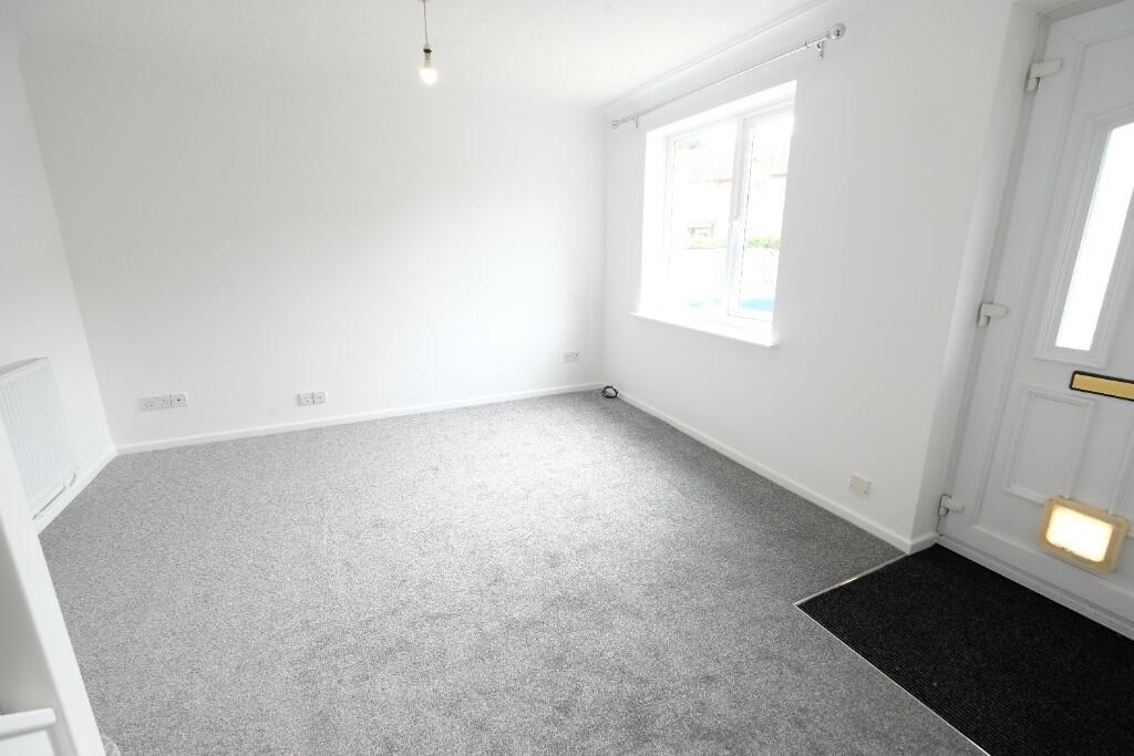 OPEN PLAN ROOM
