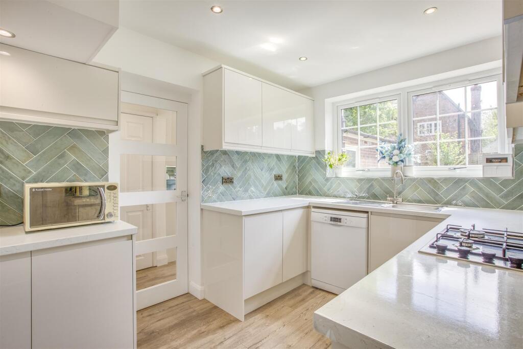 71 Lane End Road, HP12 4JF-5.jpg