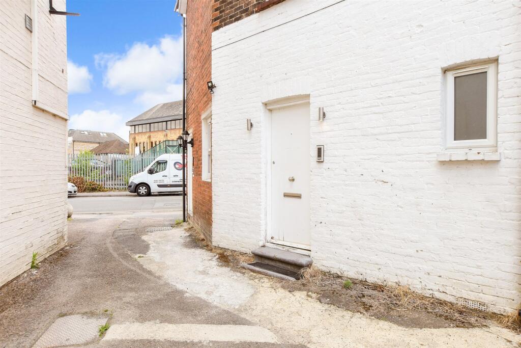 External Lifestyle Photograph