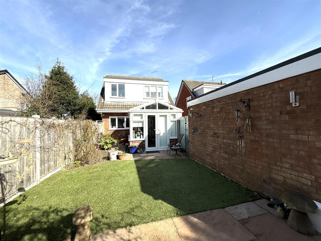 owens close rear.jpeg
